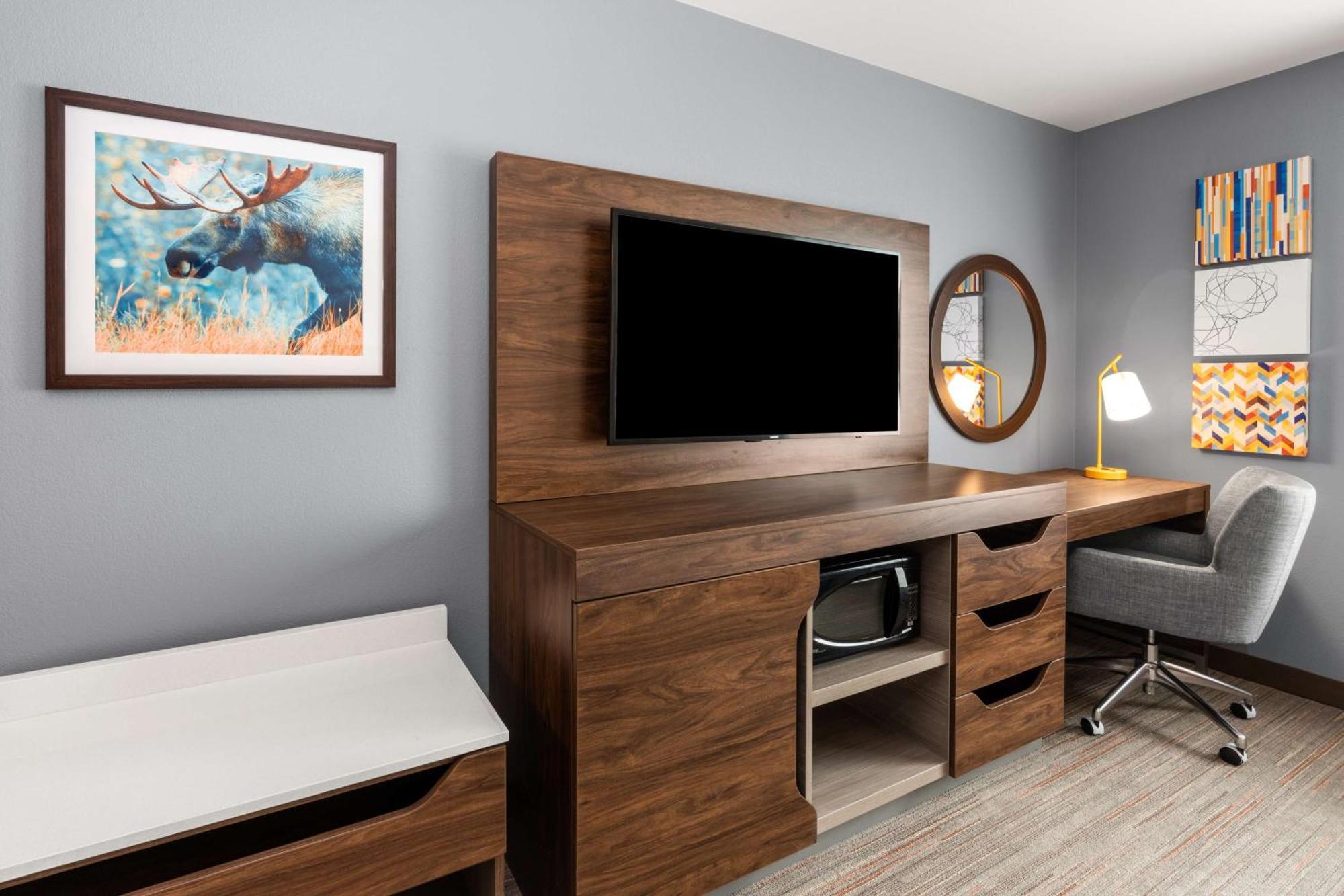 Hampton Inn & Suites Fairbanks Eksteriør bilde